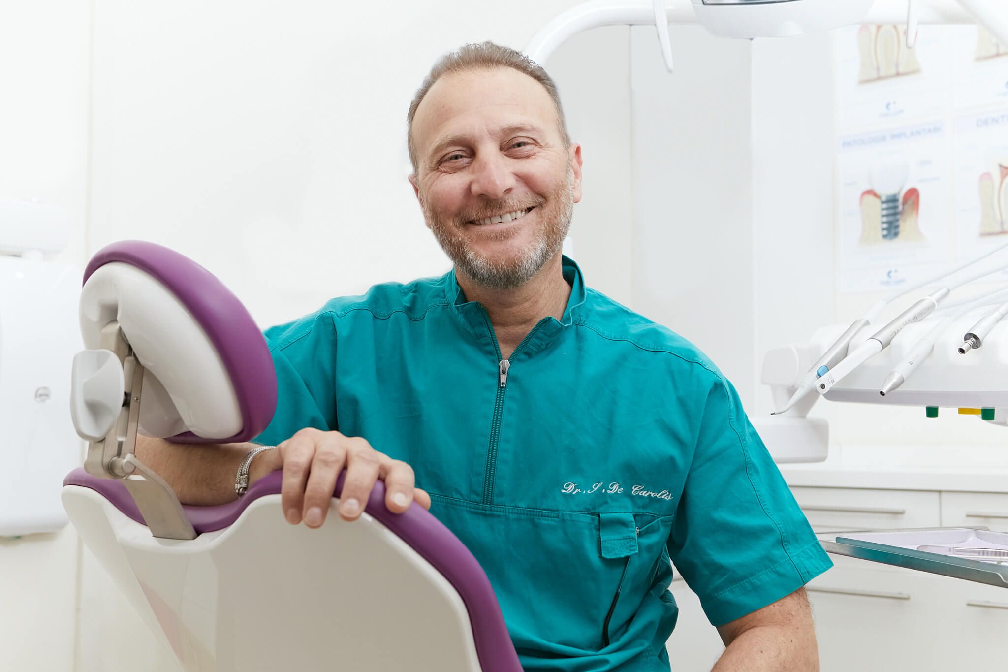 Studio dentistico tg dental roma dentista finocchio borghesiana silvio de Carolis