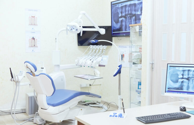 studio dentistico tg dental roma dentista finocchio borghesiana gnatologia radiografia