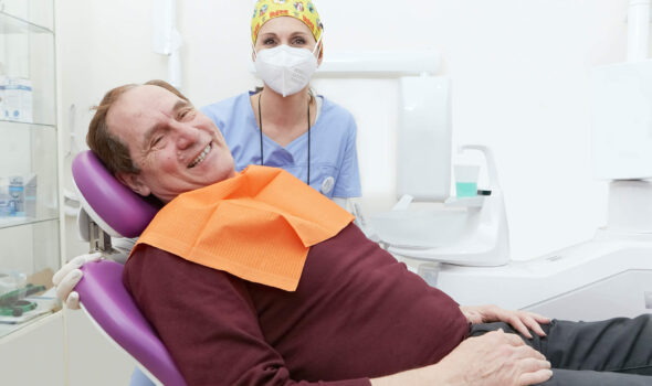 studio dentistico tg dental roma dentista finocchio borghesiana impianti implantologia