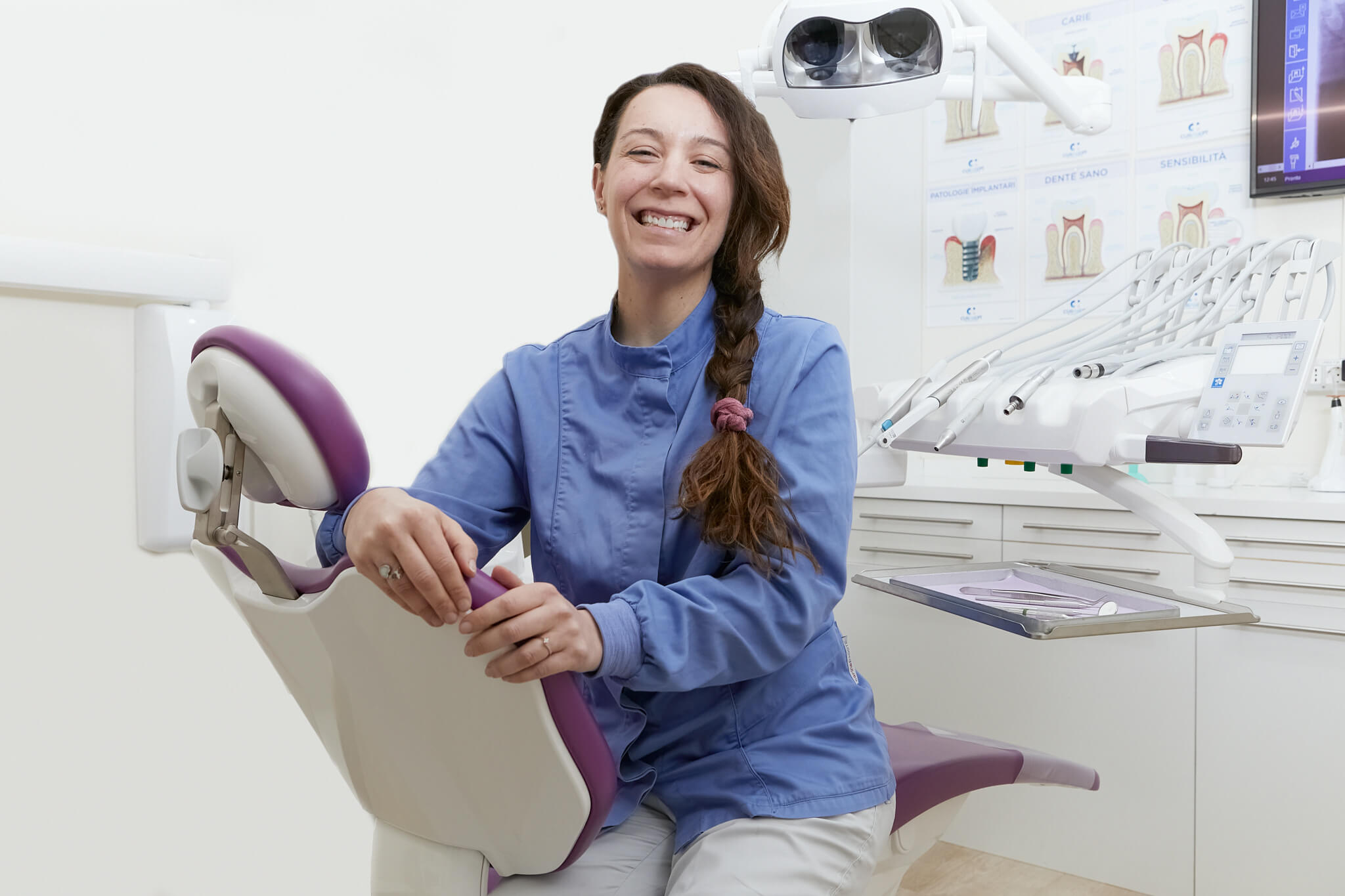Studio dentistico tg dental roma dentista finocchio borghesiana dott.ssa Aurora Michelli igiene dentale