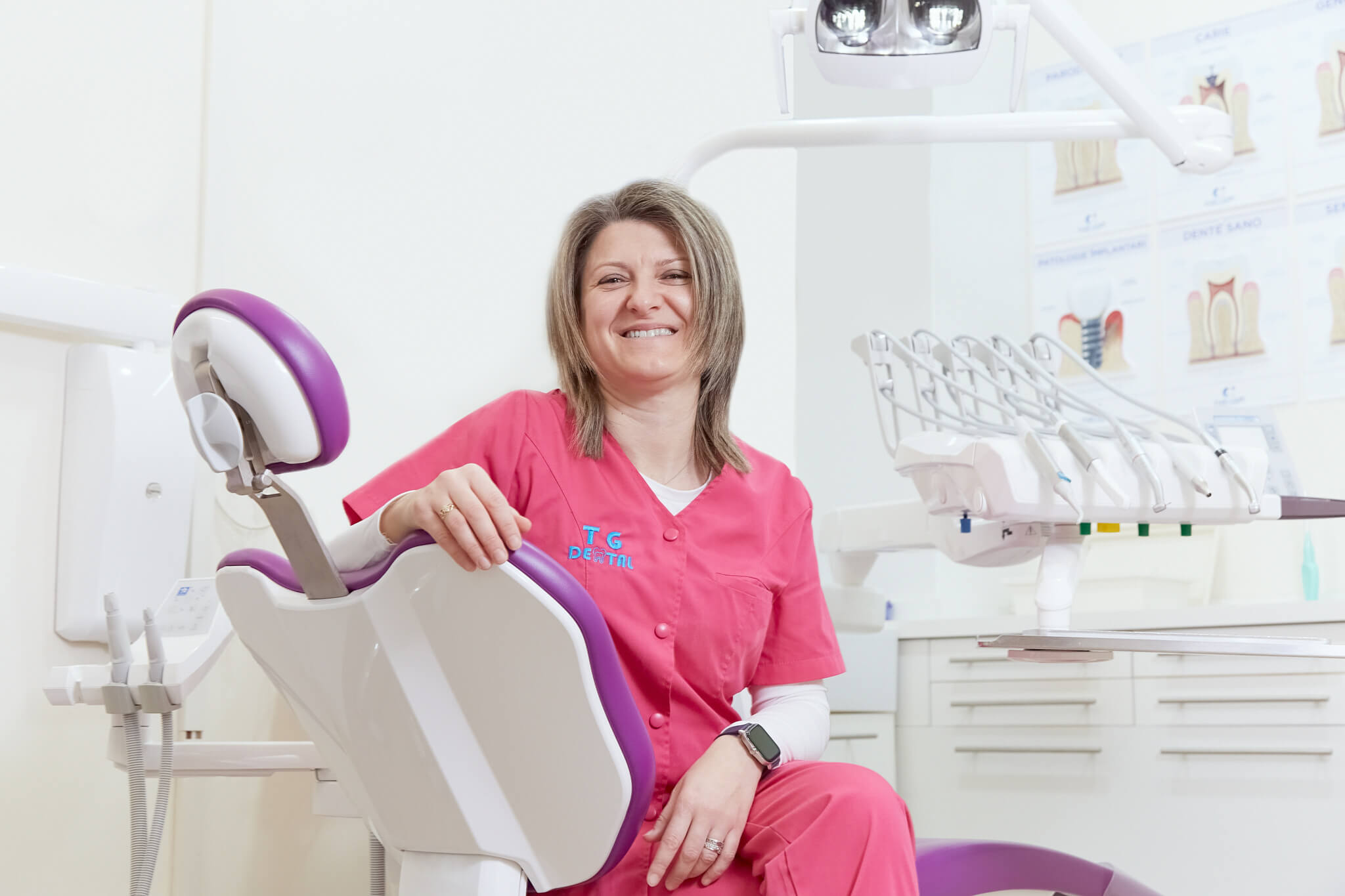 studio dentistico tg dental roma dentista finocchio borghesiana Simonetta fanfarillo